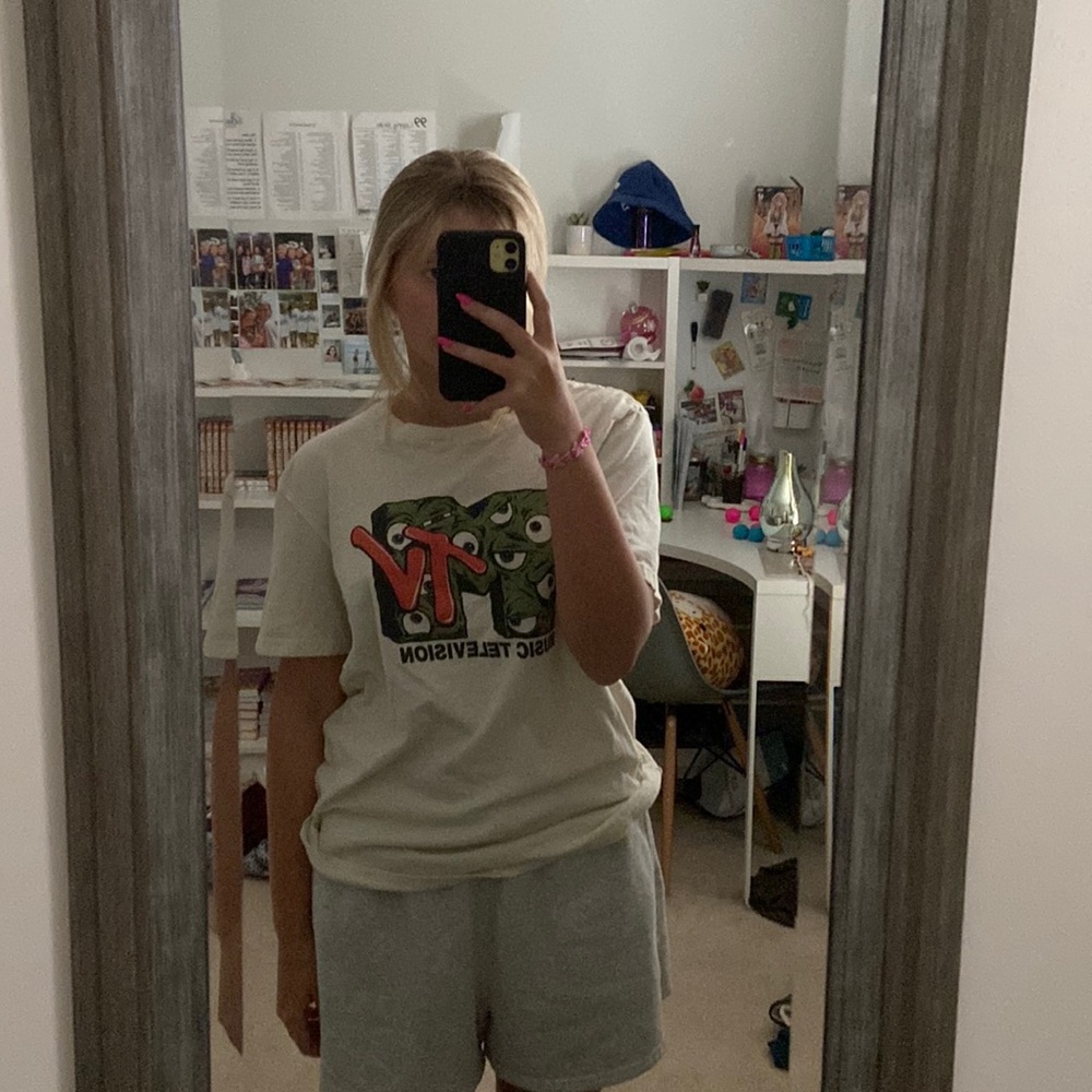 Mtv shirt